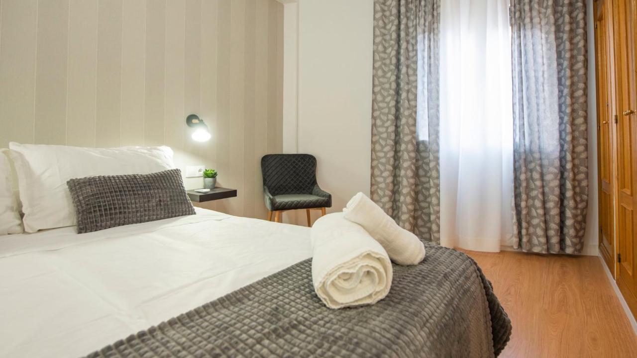 El Sueno De Carmelitas Con Parking Incluido - Apartamentos Aloha Toledo Esterno foto